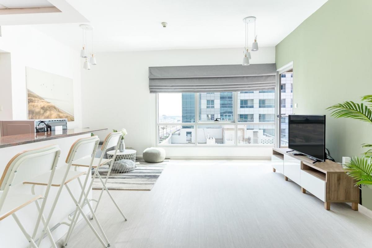 Bright Spacious L 1br Marina L 1min To Metro Dubai